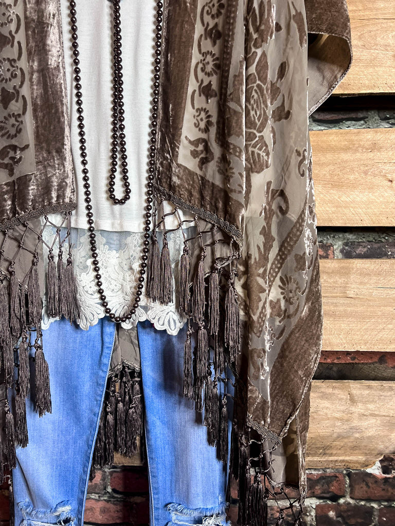 LA VIE BOHEME VELVET BURNOUT KIMONO TAUPE