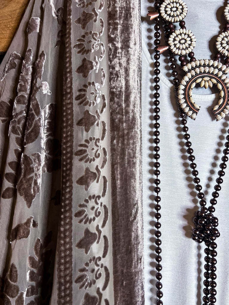 LA VIE BOHEME VELVET BURNOUT KIMONO TAUPE