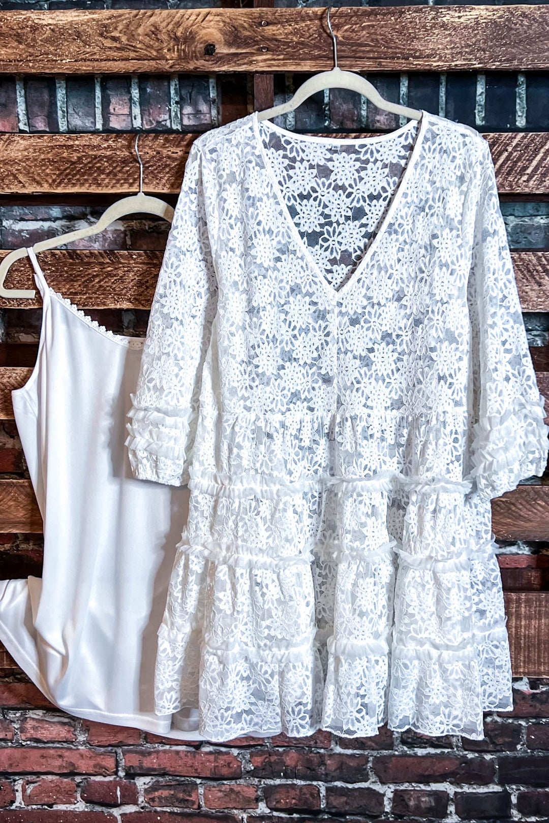 Young At Heart Timeless Pretty Lace 2Pcs Set 3Q Sleeve in White