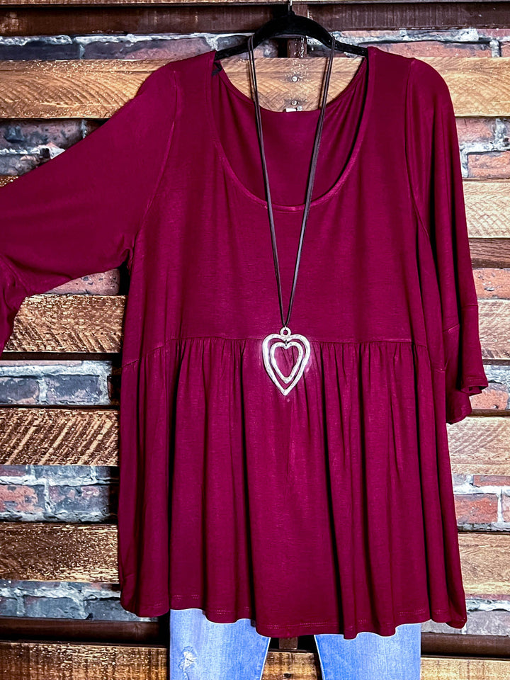 JUST RELAX  CASUAL COMFY BABYDOLL TOP IN BURGUNDY