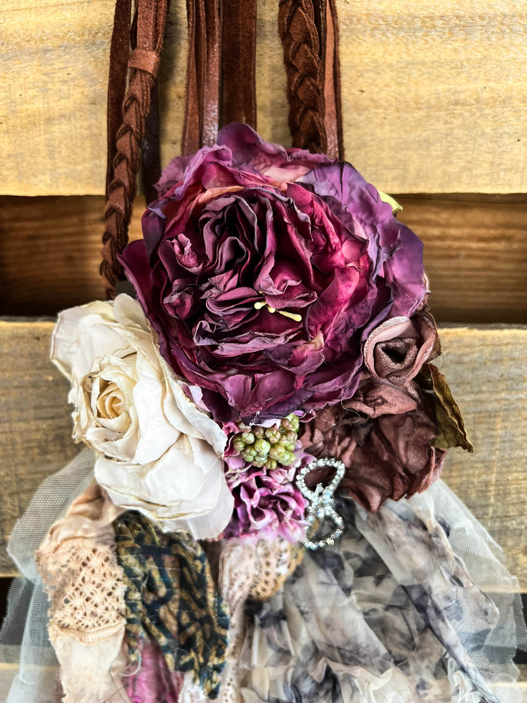 Mountain Vintage Roses Handmade Necklace - Belt