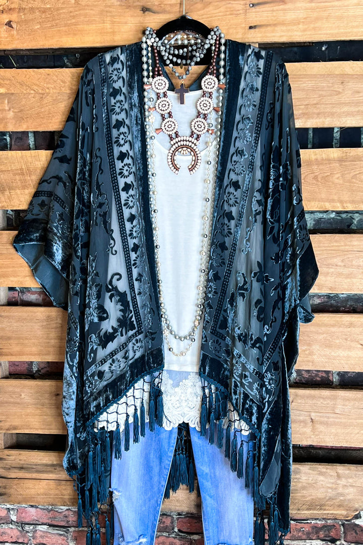 LA VIE BOHEME VELVET BURNOUT KIMONO IN SLATE BLUE TONES