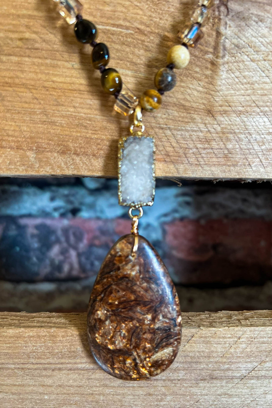 SANDALWOOD BROWN & MOCHA NATURAL STONE NECKLACE