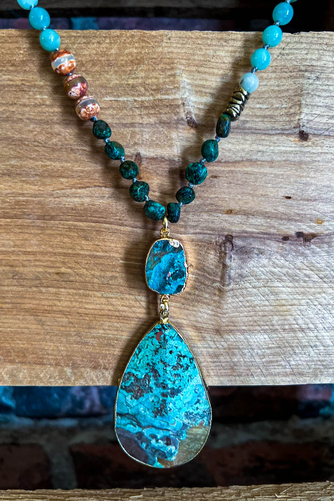 A TOUCH OF JOY MOCHA & GREEN NATURAL STONE NECKLACE