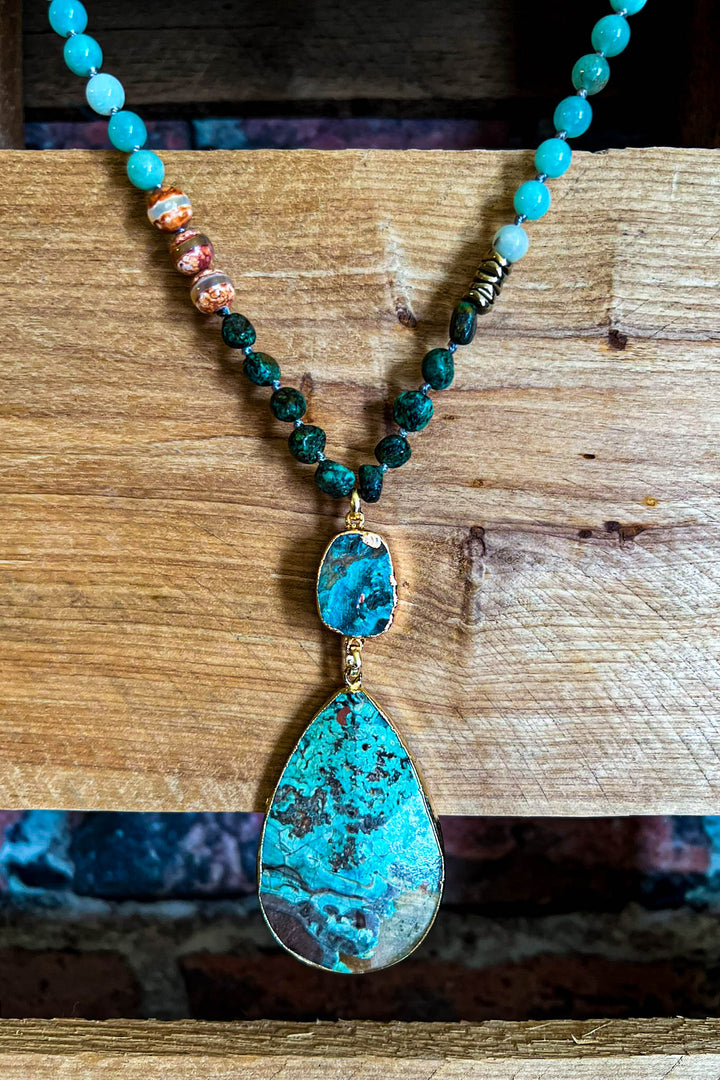 A TOUCH OF JOY MOCHA & GREEN NATURAL STONE NECKLACE