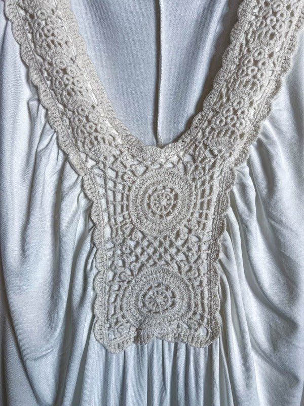 DELIGHTFUL FEELING IVORY CROCHET LACE  TUNIC