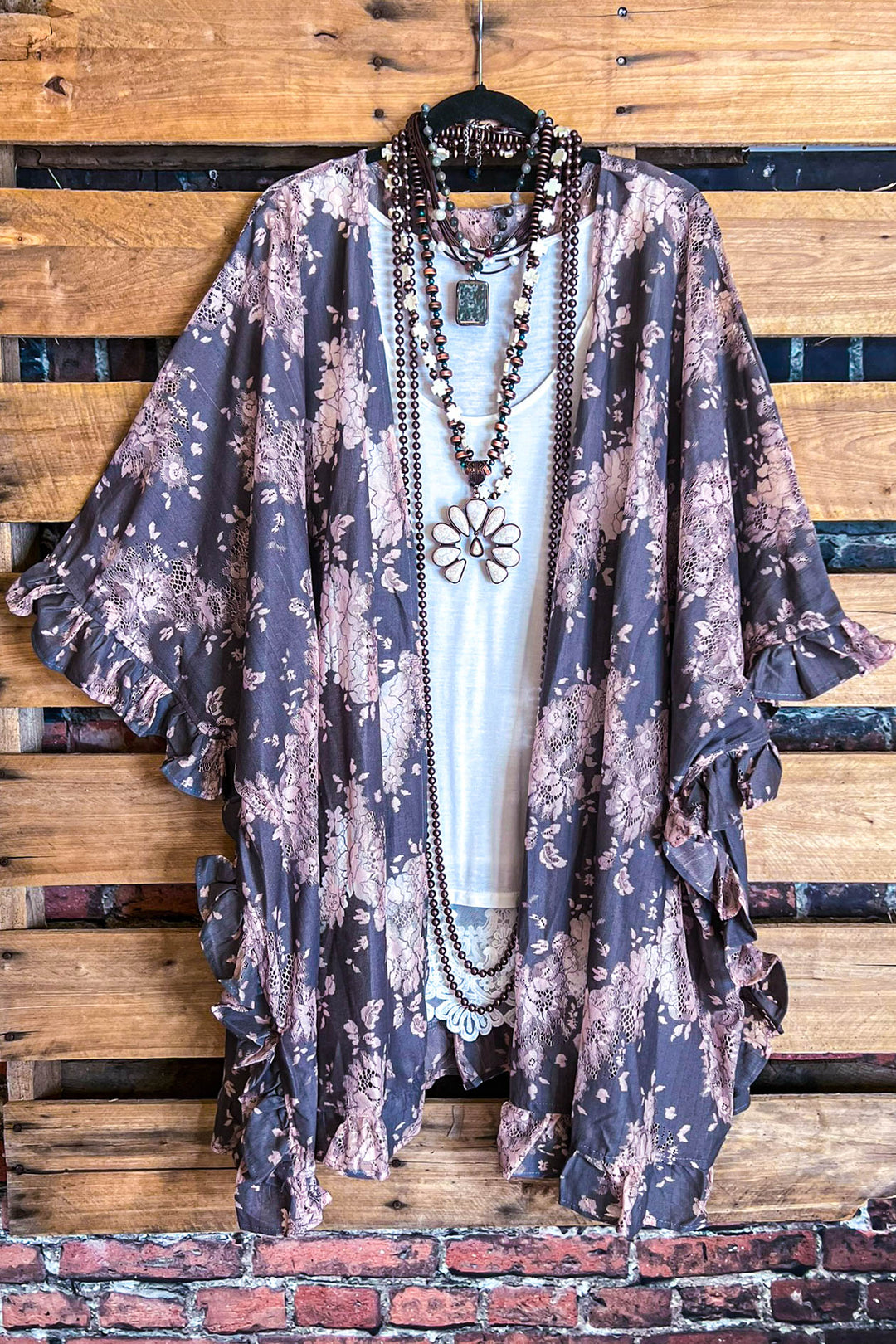 EVERYTHING YOU DO IS MAGIC LACE RUFFLE KIMONO IN MOCHA & MAUVE