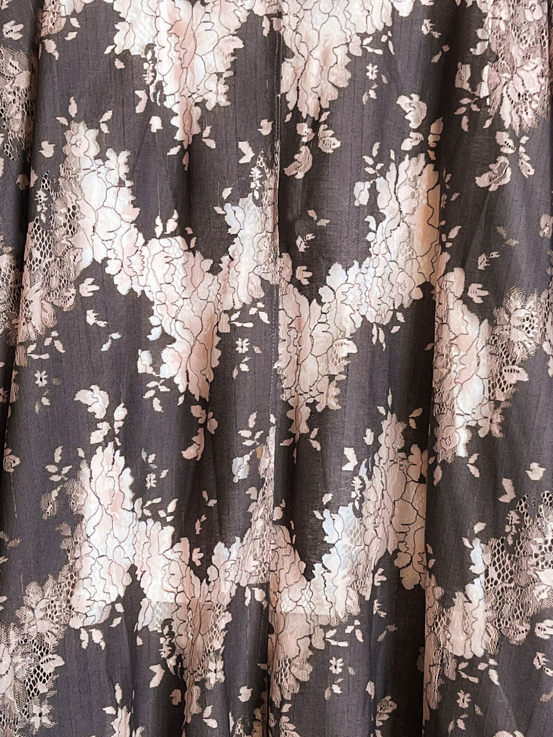 EVERYTHING YOU DO IS MAGIC LACE RUFFLE KIMONO IN MOCHA & MAUVE