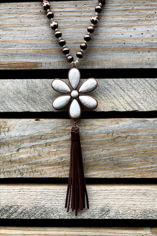 JUST THAT BEAUTIFUL TASSEL FLOWER IN IVORY [product vendor] - Life is Chic Boutique