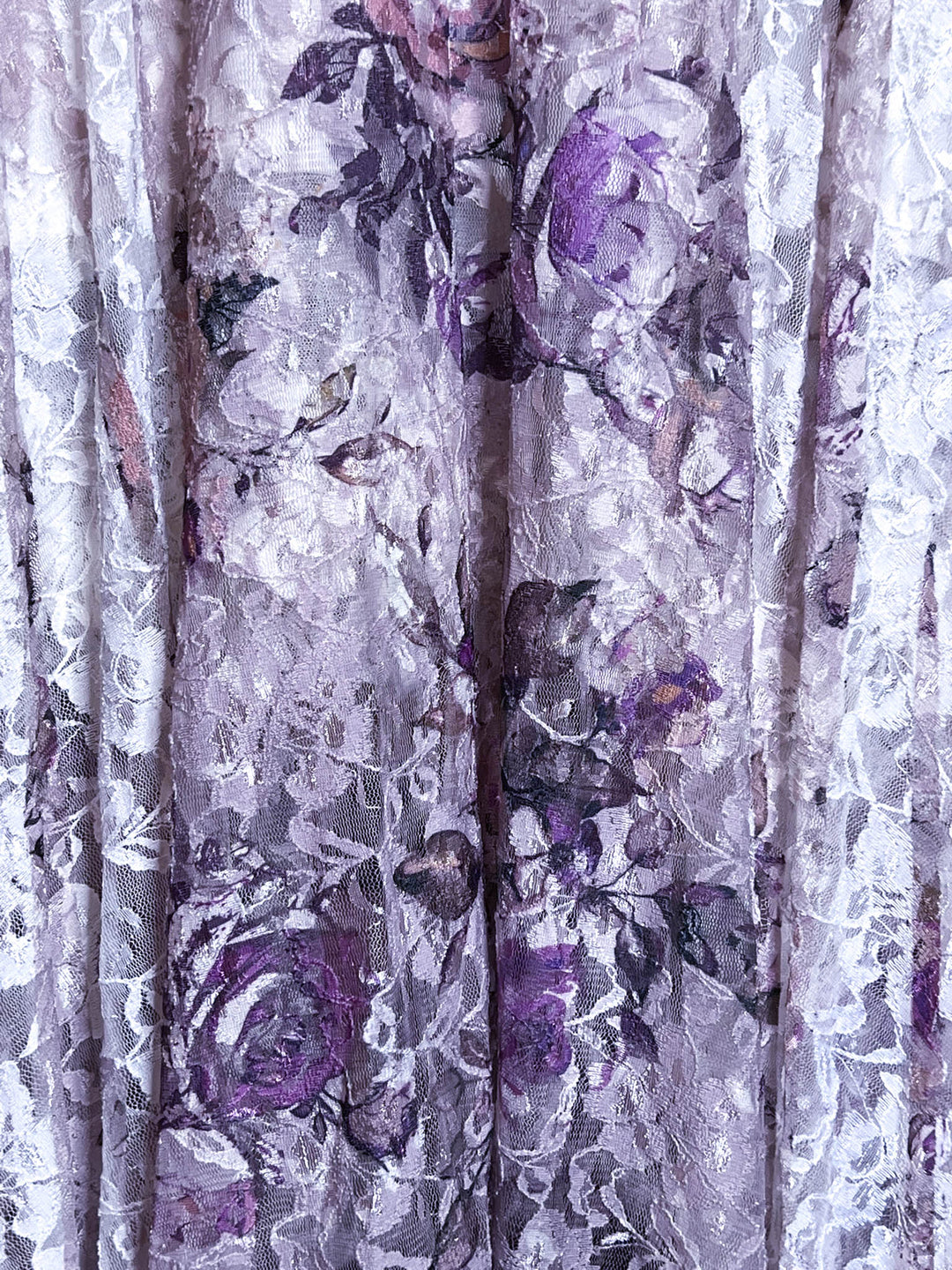 NEVER OUT OF STYLE DENIM AND ROSES LACE