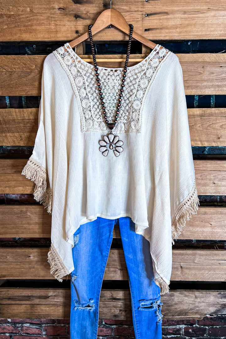 PASSIONATE HEART PEASANT PONCHO TUNIC IN CREAM