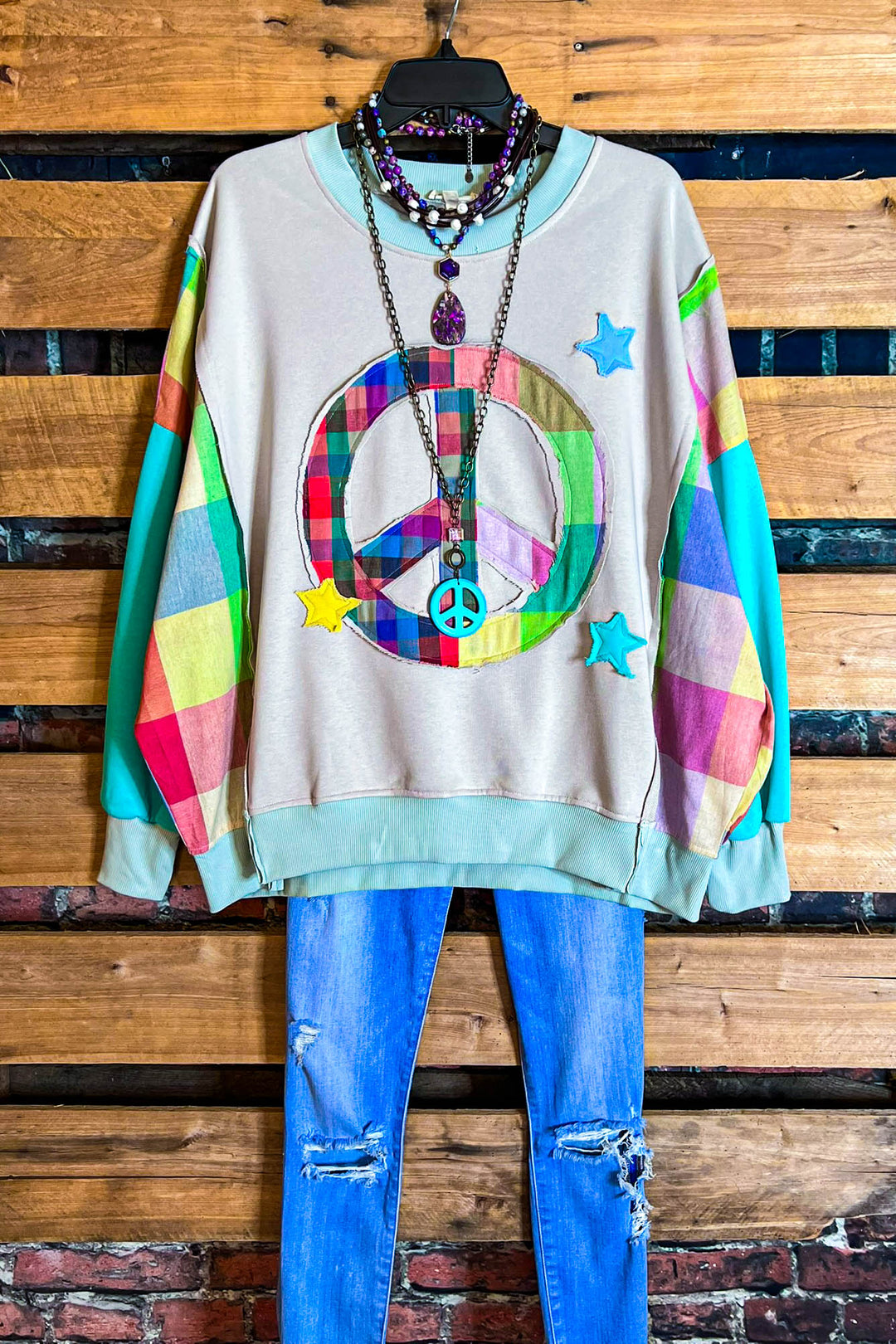Free Spirit Comfy Soft Sweatshirt Peace & Love In Mint & Multi-Color
