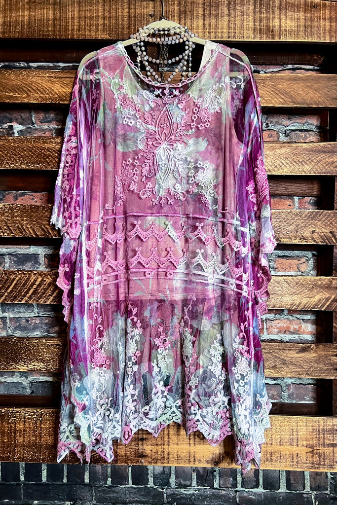 VINTAGE ANGEL EMBROIDERED OVERSIZED LACE KIMONO IVORY & WINE