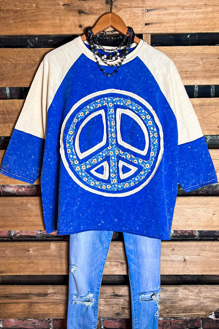 BLUE MOON  100% COTTON PEACE & LOVE SIGN TOP