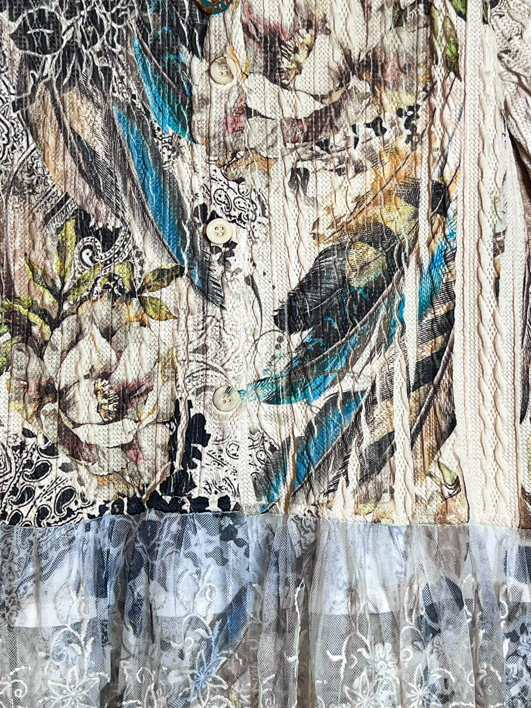 WONDER PARADISE LACE JACKET IN FLORAL & FEATHER PRINT