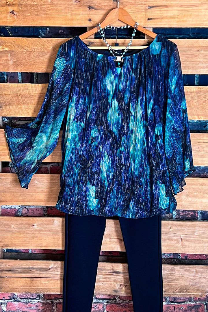 CELEBRATE YOURSELF BLOUSE IN BLUE & GREEN