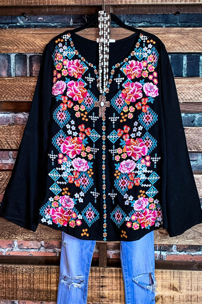 POWER OF LOVE EMBROIDERED BLOUSE IN BLACK