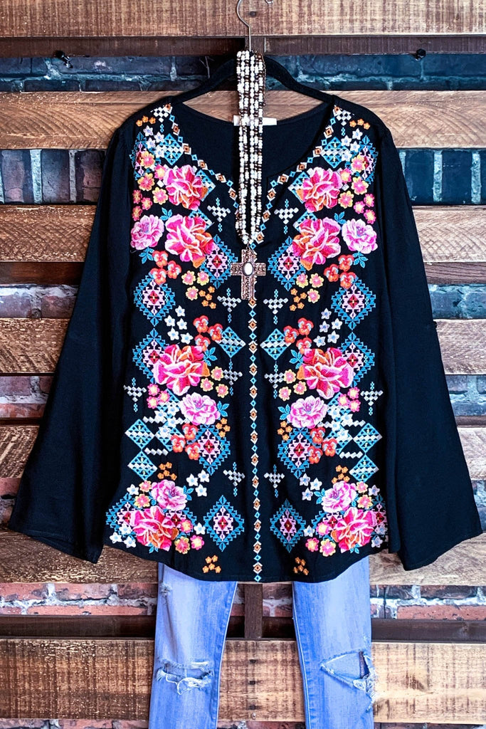 POWER OF LOVE EMBROIDERED BLOUSE IN BLACK