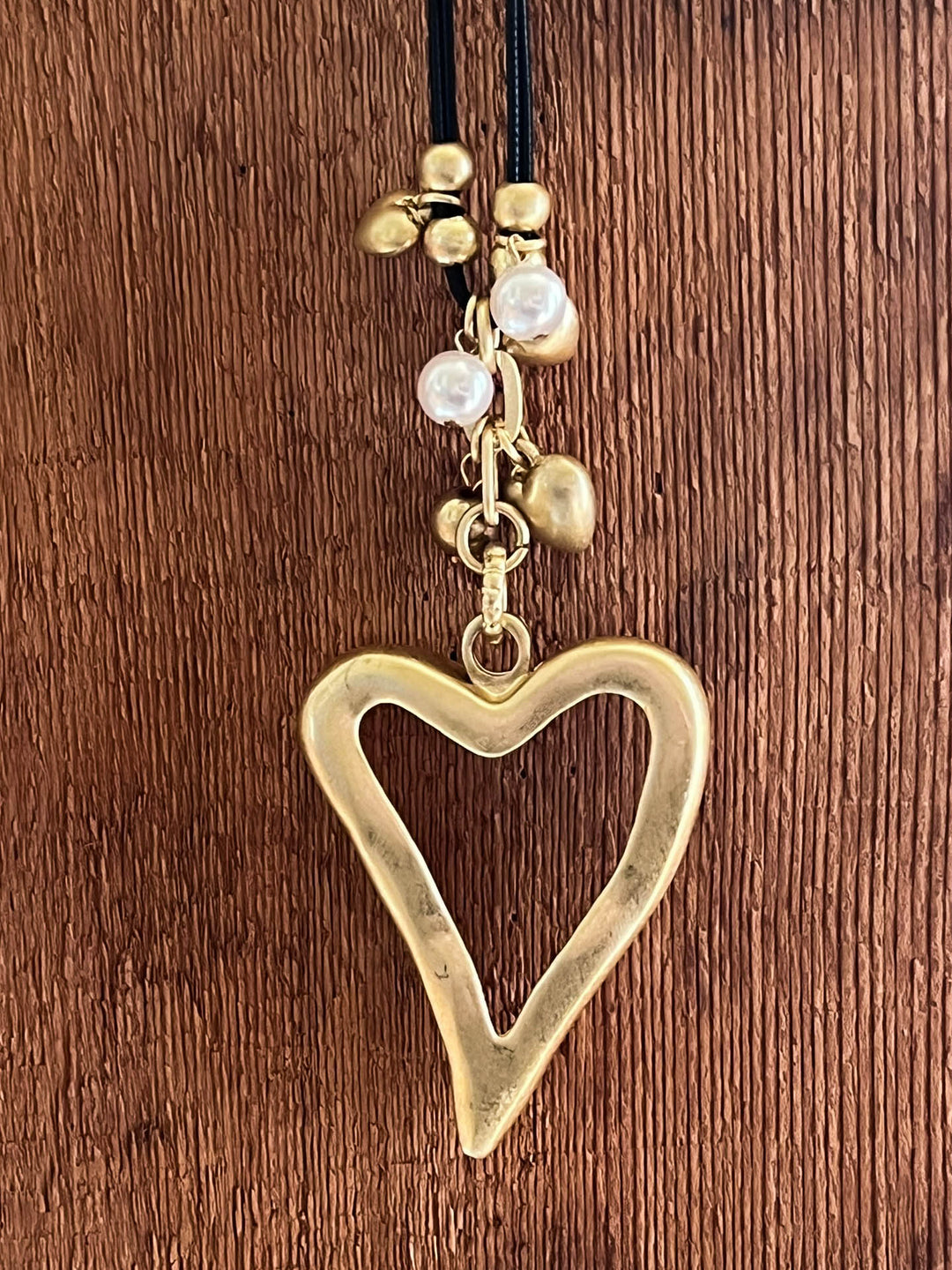 BLISSFUL  HEART NECKLACE IN HEART GOLD COLOR
