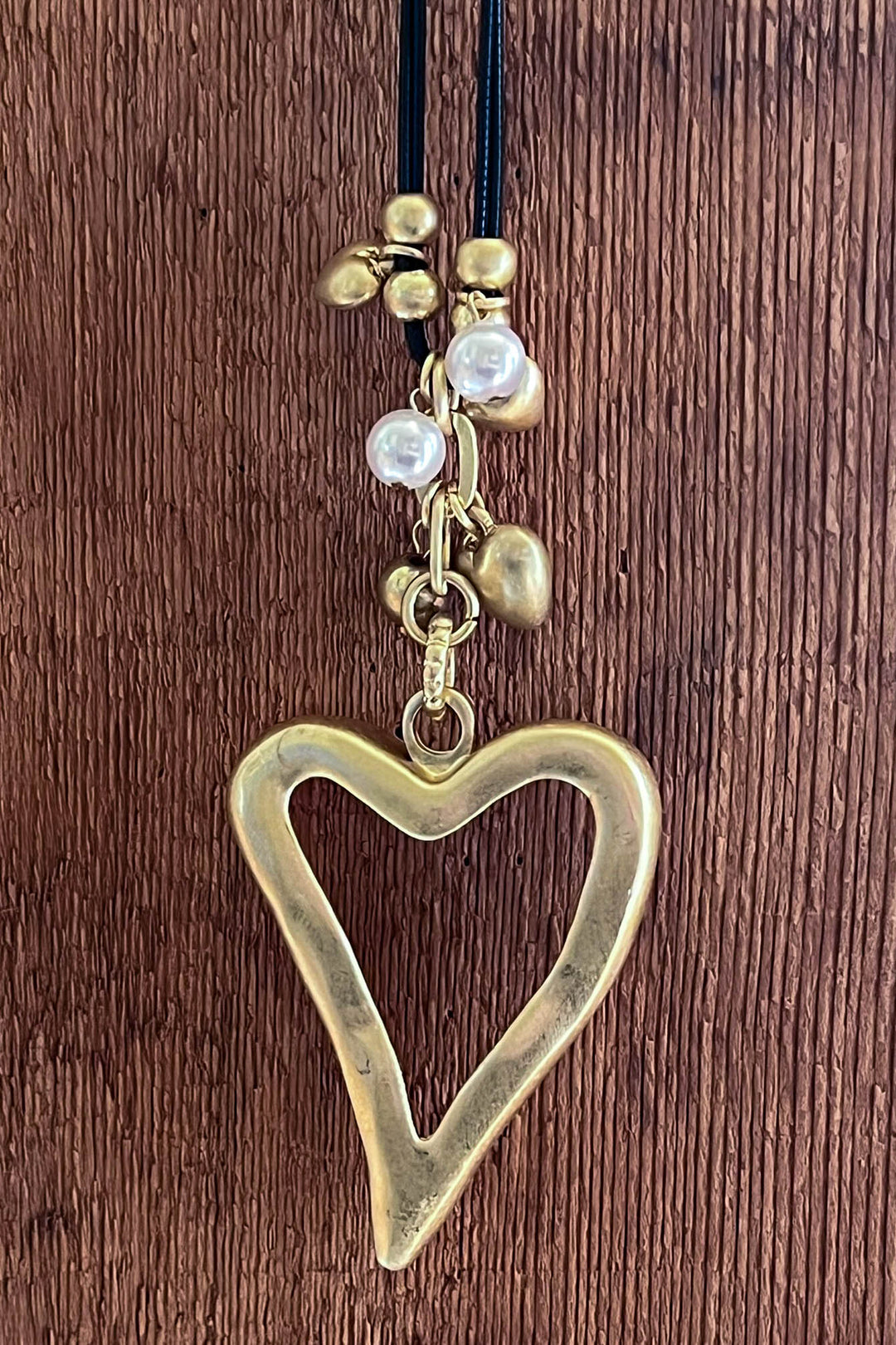 BLISSFUL  HEART NECKLACE IN HEART GOLD COLOR