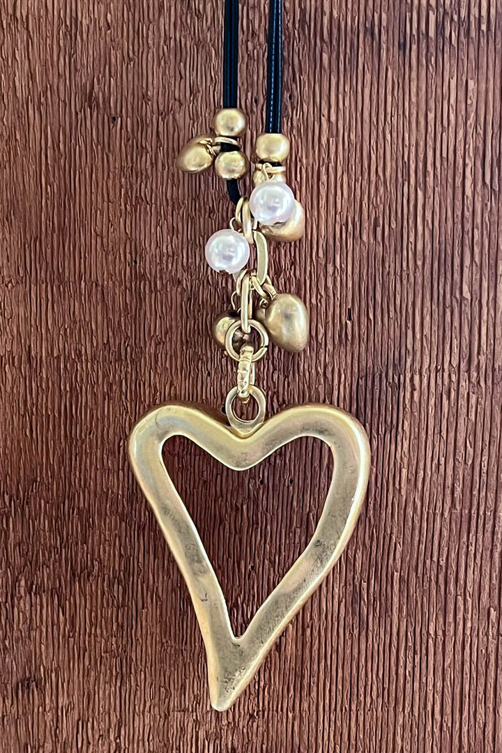 BLISSFUL  HEART NECKLACE IN HEART GOLD COLOR