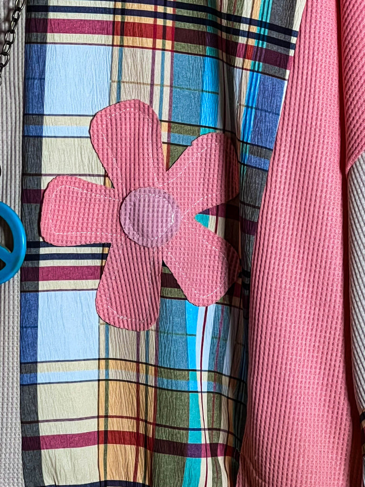 A Good Feeling Artisan Flowers Patch Sweatshirt in Multi-Color