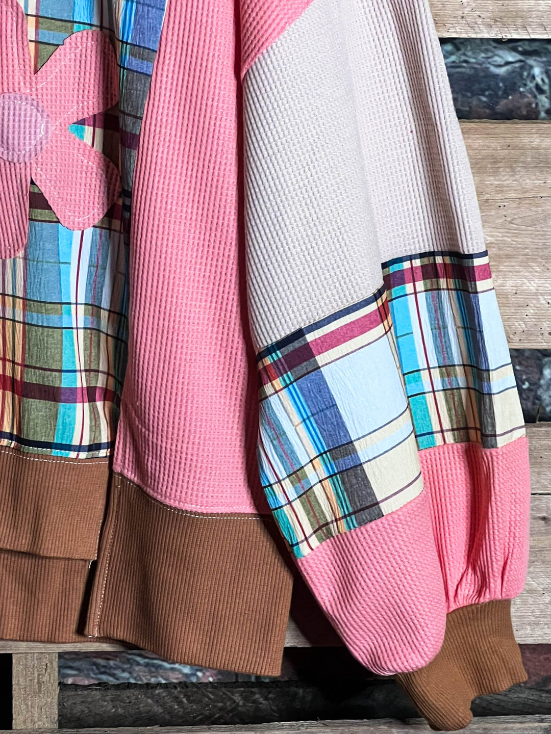 A Good Feeling Artisan Flowers Patch Sweatshirt in Multi-Color