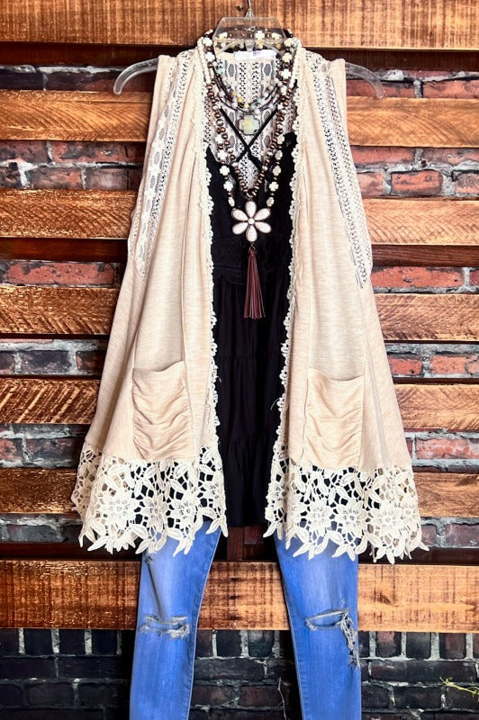 TOTALLY MAGIC VINTAGE INSPIRED LACE VEST IN BEIGE