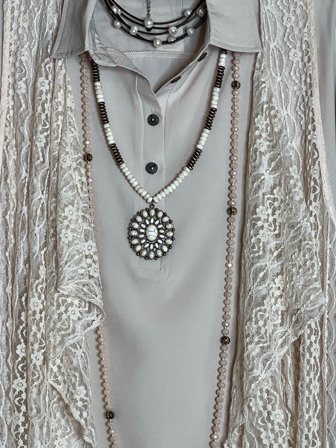 D'AMORE DREAM LACE ASYMMETRIC VEST IN BEIGE