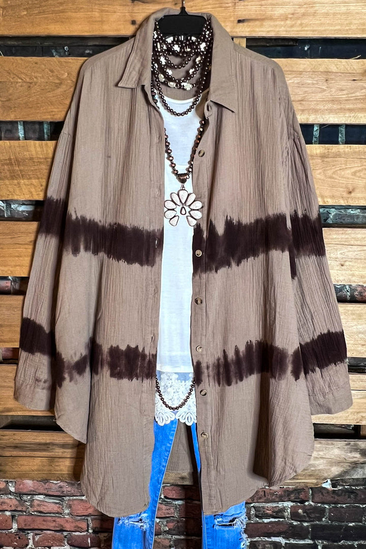 BEST DEFINITION OF COMFY SOFT 100% COTTON OVERSIZED SHIRT TUNIC IN MOCHA