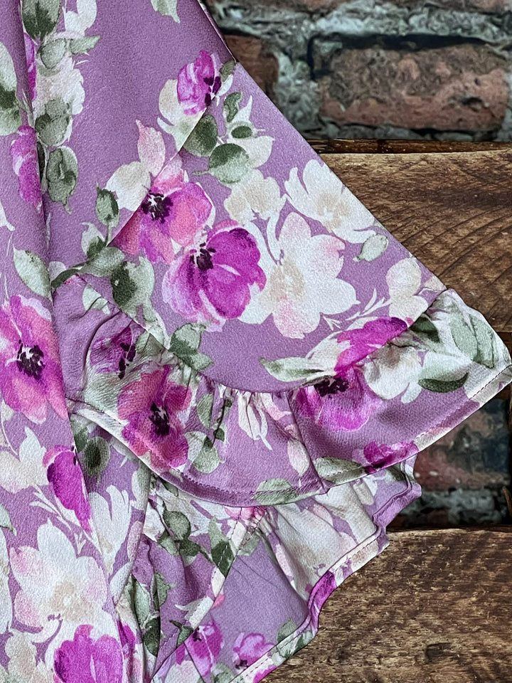 22-26 SIZE - FLORAL BLOUSE IN LILAC & MULTI-COLOR-------SALE