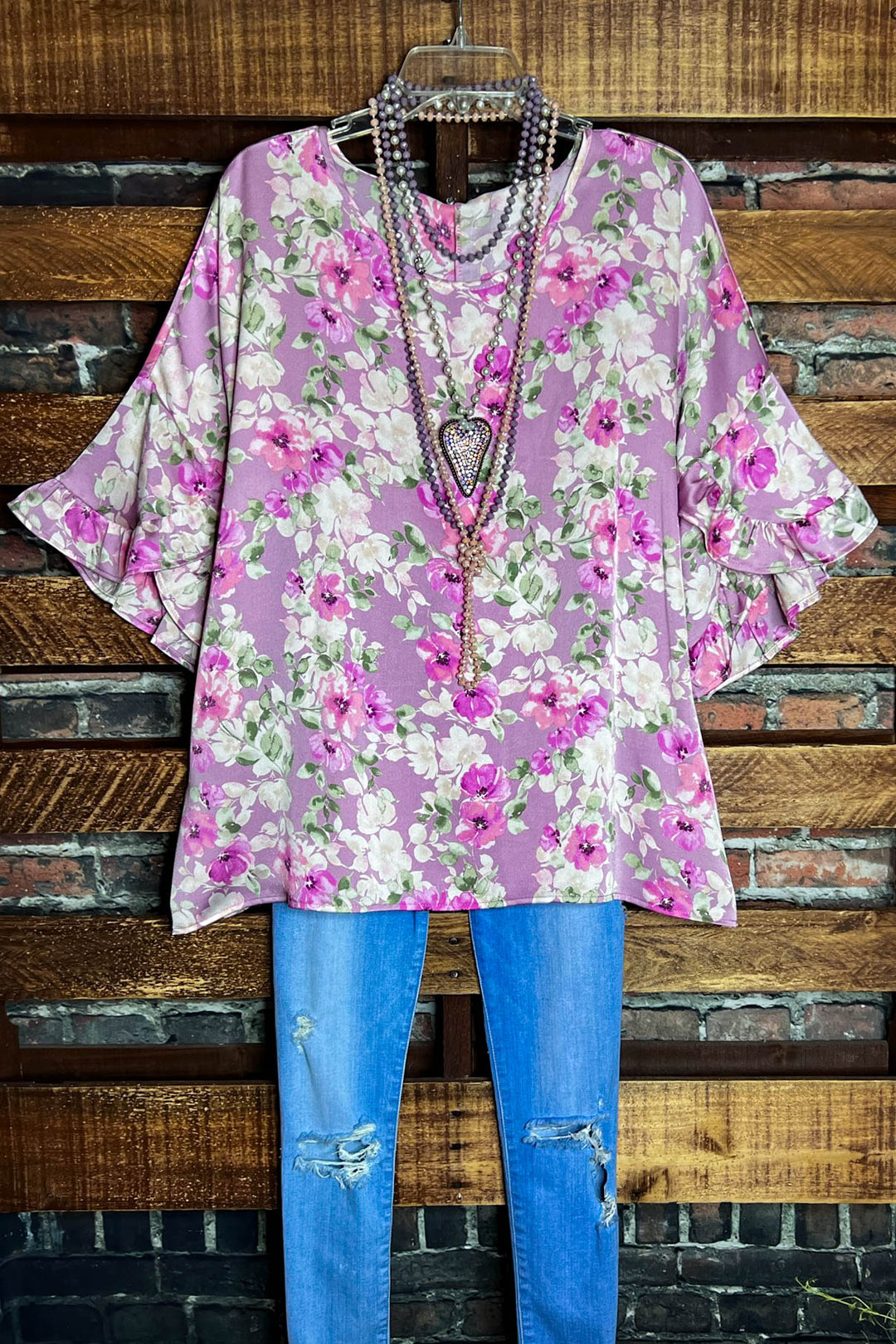 22-26 SIZE - FLORAL BLOUSE IN LILAC & MULTI-COLOR-------SALE