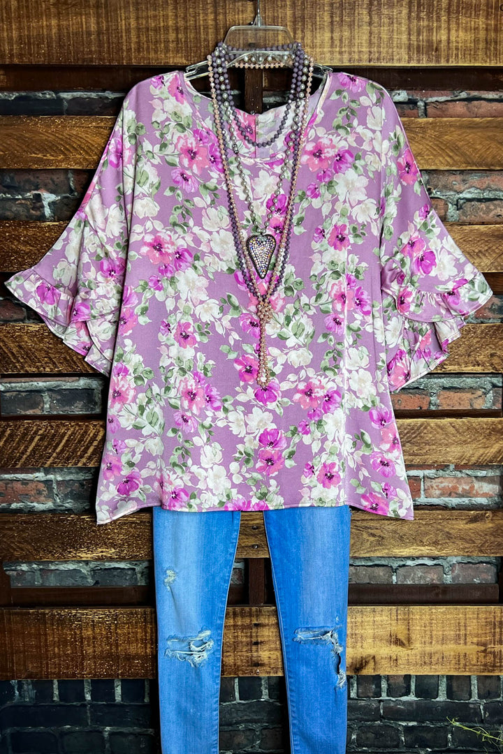 22-26 SIZE - FLORAL BLOUSE IN LILAC & MULTI-COLOR-------SALE