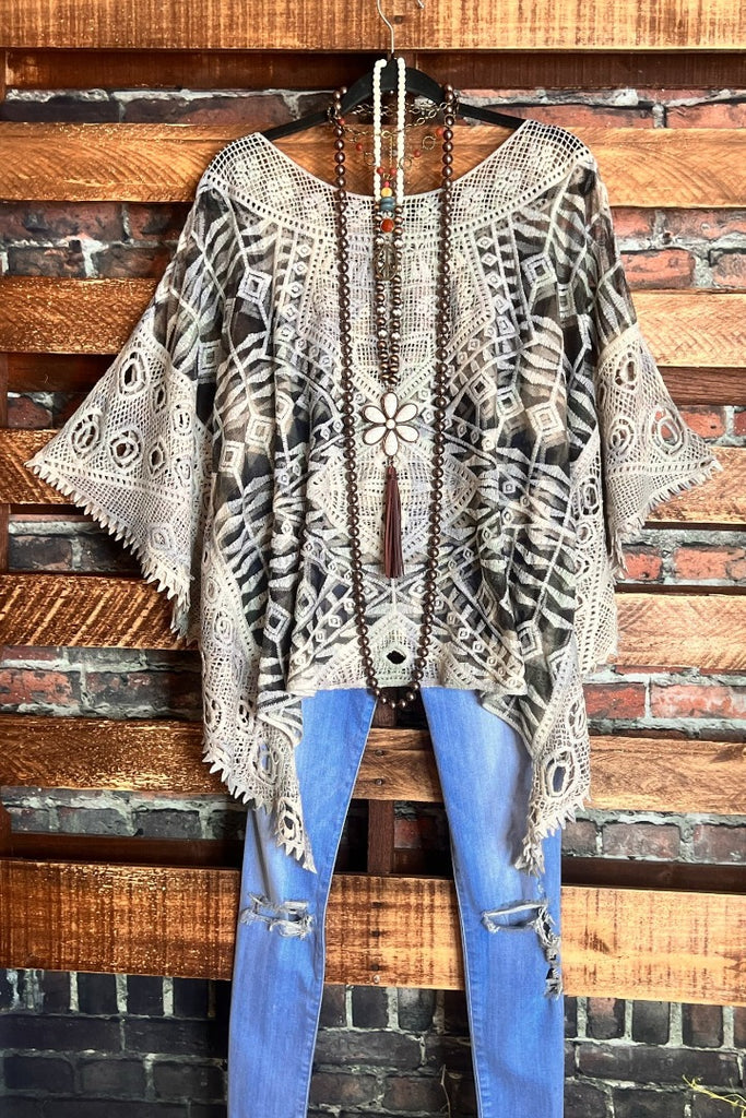 Counting Stars Camo Lace Top Poncho In Army Green