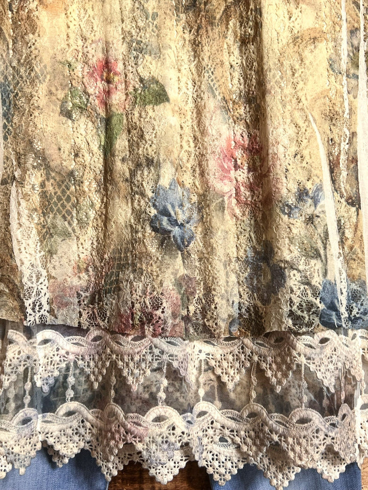 LOVELY ENCHANTMENT LACE LAYERING DRESS IN FLORAL MULTI-COLOR