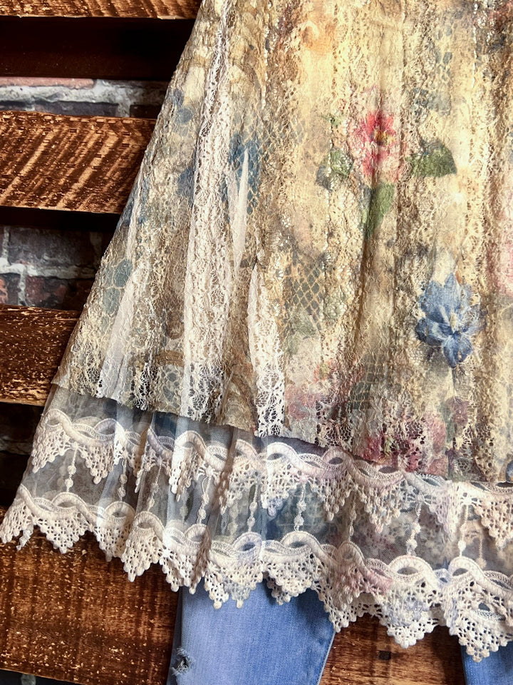 LOVELY ENCHANTMENT LACE LAYERING DRESS IN FLORAL MULTI-COLOR