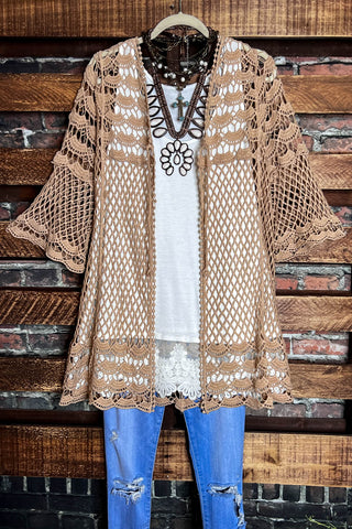 MATTERS OF THE HEART LACE MUSTARD DUSTER KIMONO