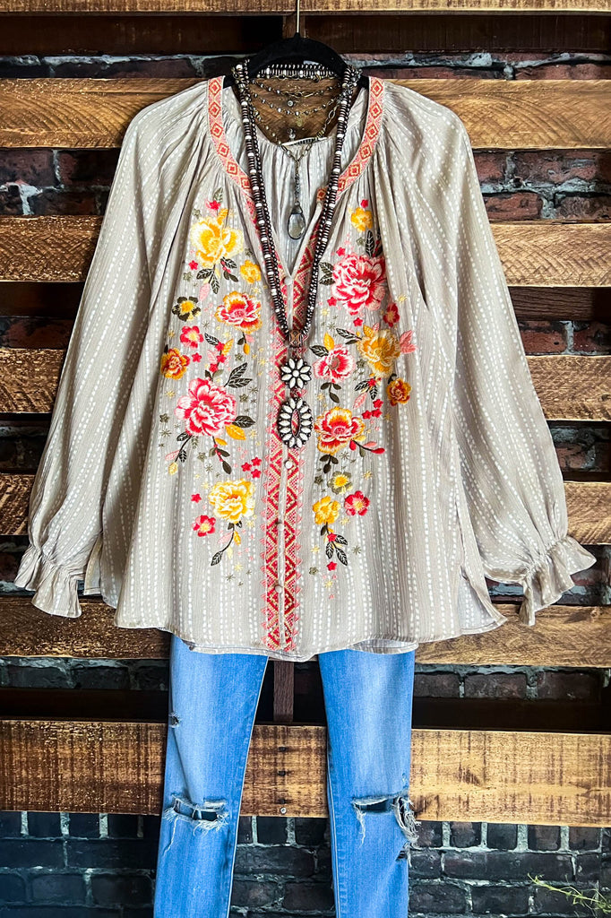 BEAUTIFUL FEELINGS EMBROIDERED TOP IN MOCHA & MIX
