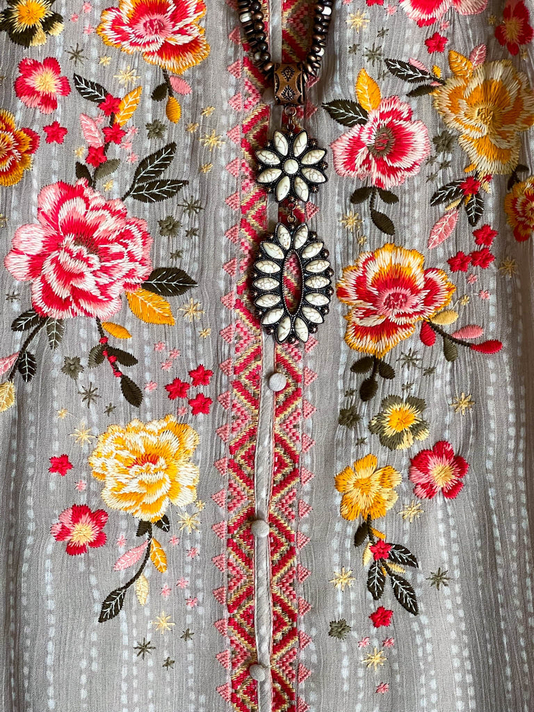 BEAUTIFUL FEELINGS EMBROIDERED TOP IN MOCHA & MIX