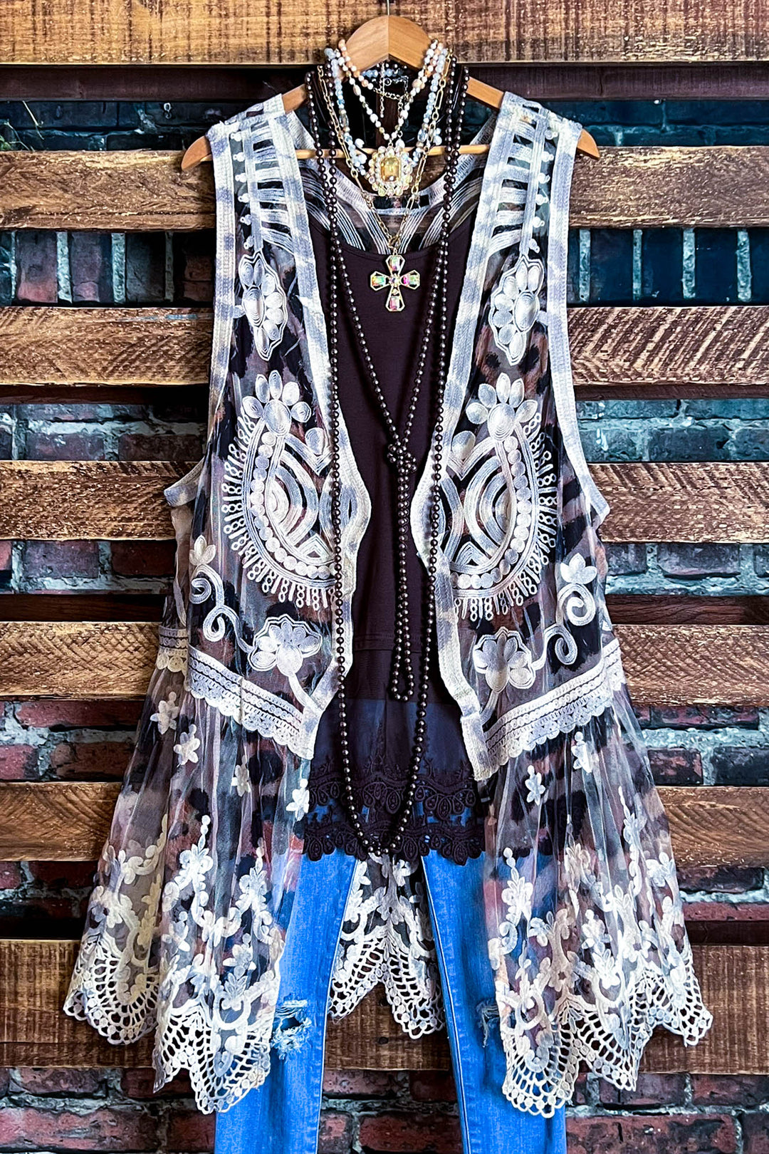 FAB LACE LEOPARD PRINT VEST IN BEIGE & BROWN