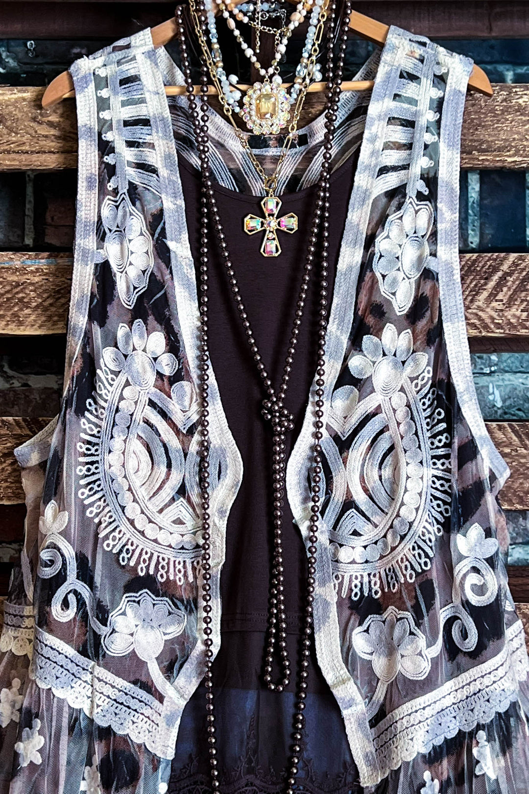 FAB LACE LEOPARD PRINT VEST IN BEIGE & BROWN