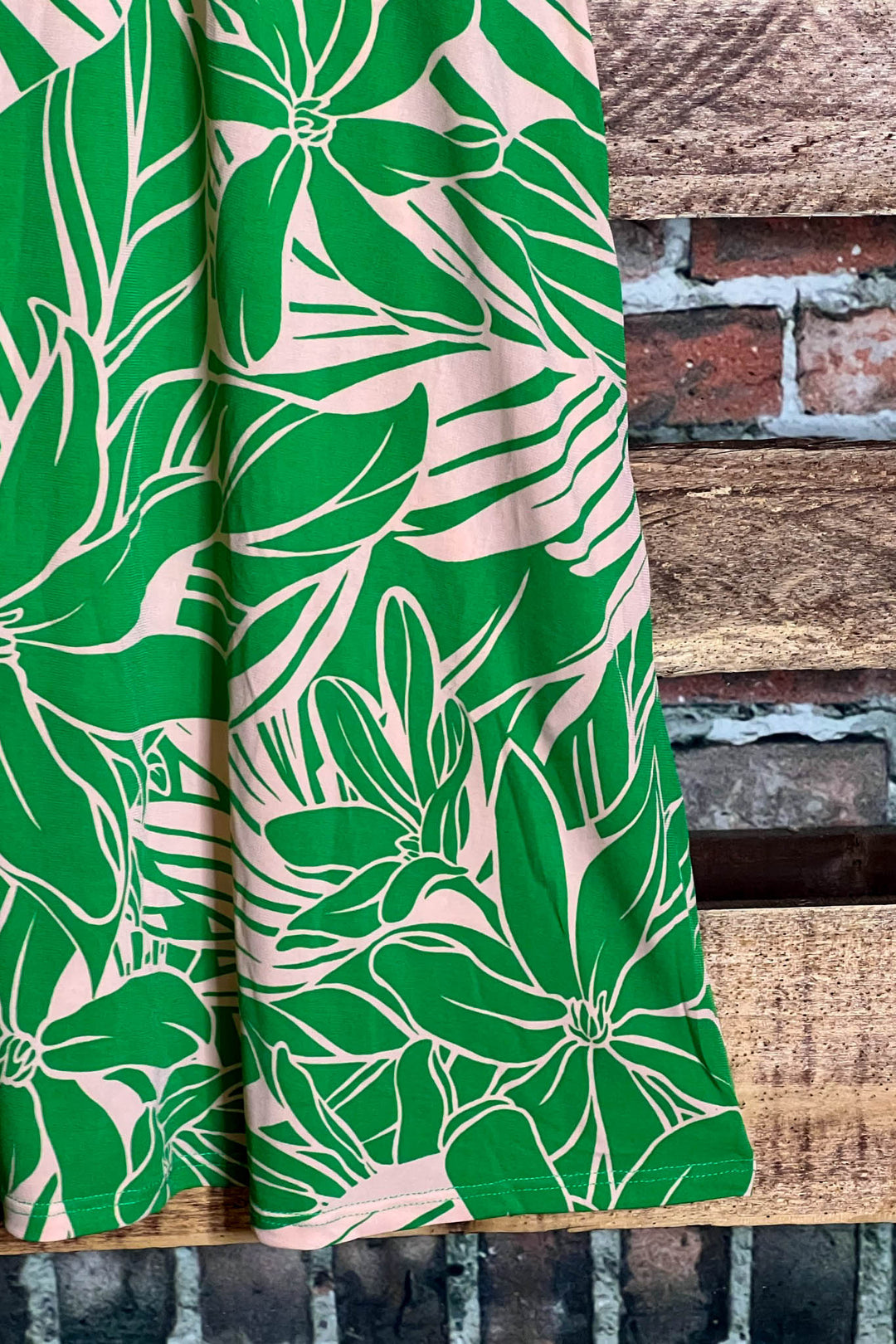 DREAMING OF PARADISE PALMS DRESS BEIGE & GREEN----------sale