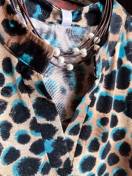 ALL THE WILD THINGS MULTI-COLOR TOP