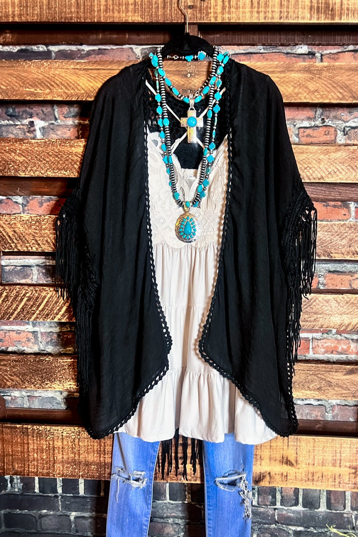 LIVING FREE BOHO CROCHET FRINGE BLACK KIMONO