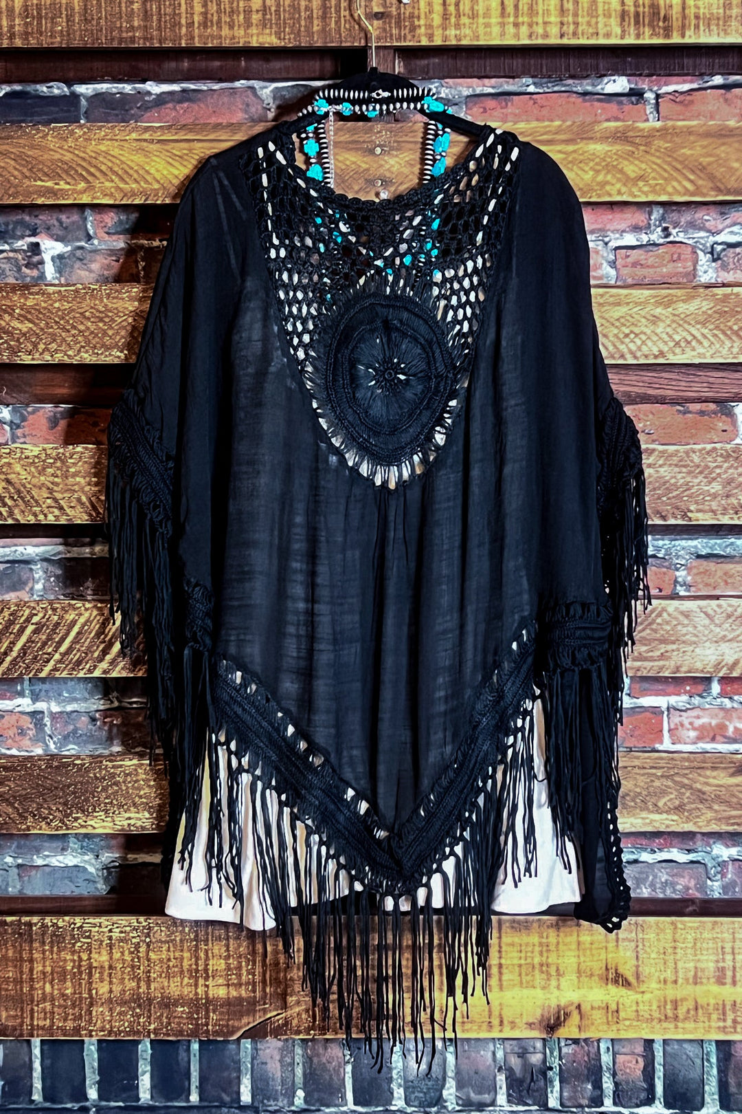 LIVING FREE BOHO CROCHET FRINGE BLACK KIMONO