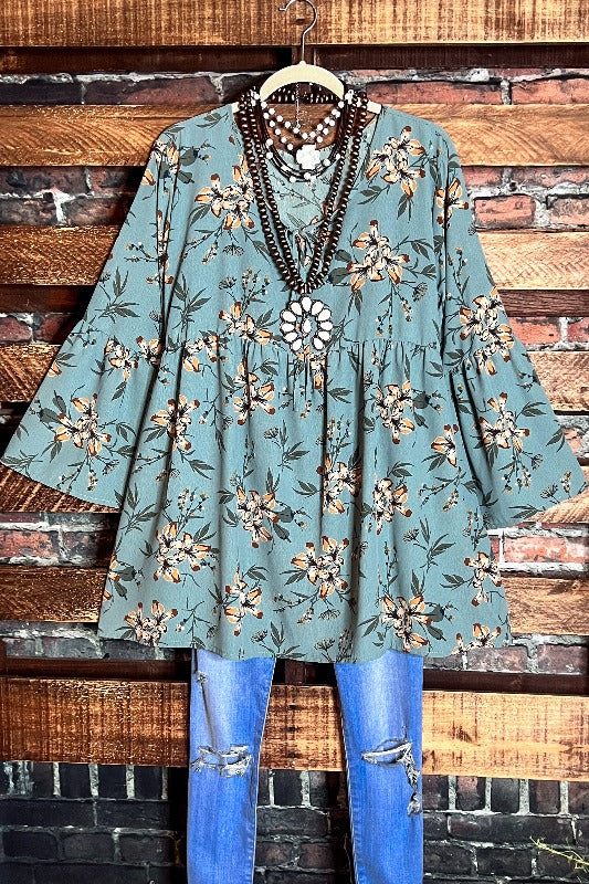 BEAUTIFUL FEELINGS FLORAL SAGE TUNIC