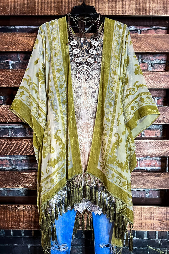 LA VIE BOHEME OLIVE VELVET BURNOUT KIMONO