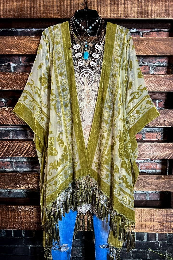 LA VIE BOHEME OLIVE VELVET BURNOUT KIMONO