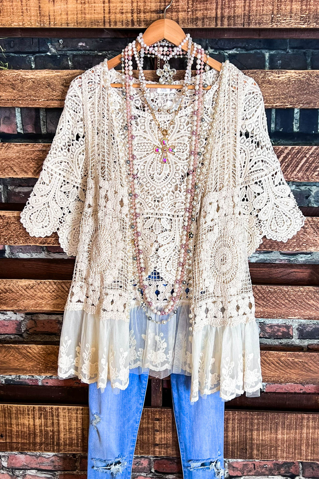 EVER SO SWEET VINTAGE CROCHET LACE VEST BEIGE