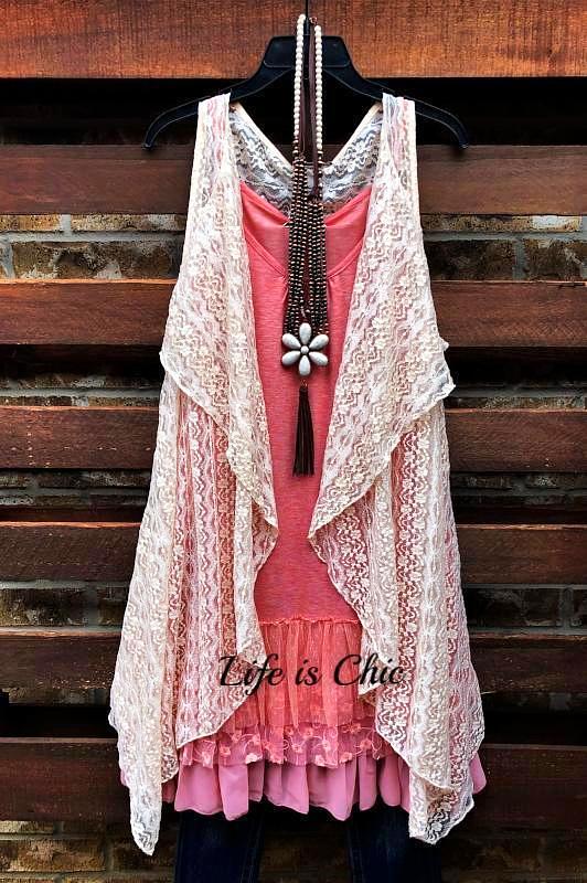D'AMORE DREAM LACE ASYMMETRIC VEST IN BEIGE